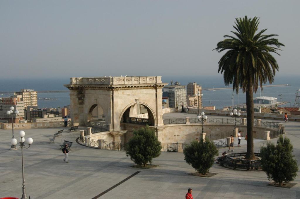 L'Arco Cagliari Bed & Breakfast Eksteriør bilde